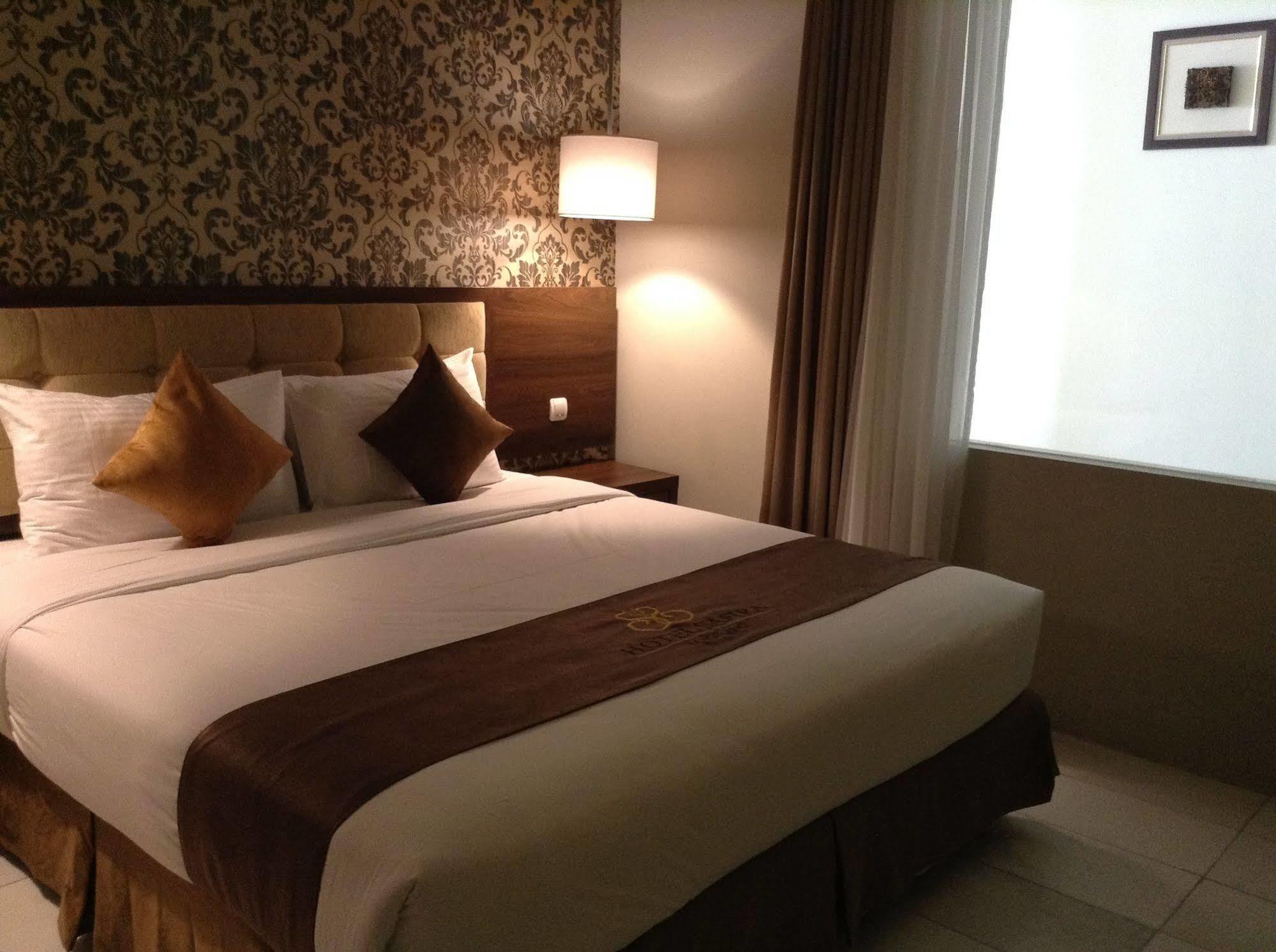 Hotel Safira Magelang Exterior foto